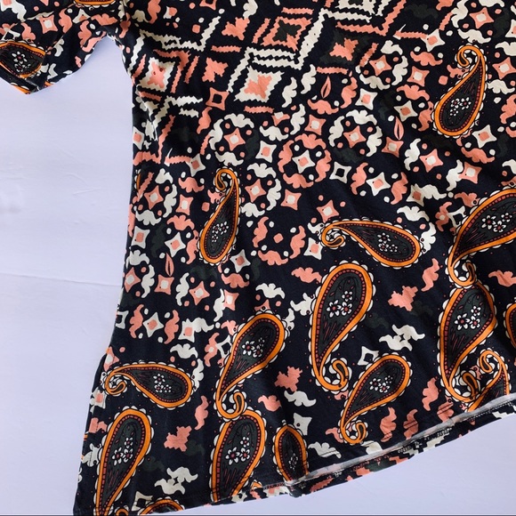 Lularoe Paisley Perfect T NEW Medium - Picture 2 of 6